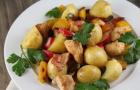 Горячий салат с курицей в разных вкусных и питательных рецептах